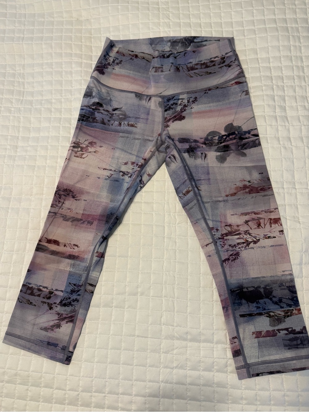 Lululemon Women's Active Crop Leggings - Pastel Multicolor Size 4
